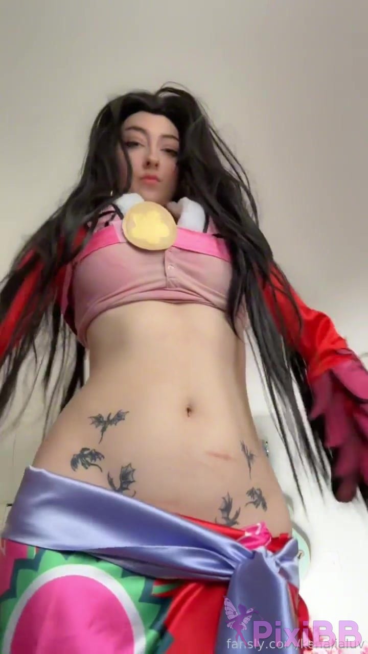 Kenalialuv Boa Hancock PixiBB.COM 009