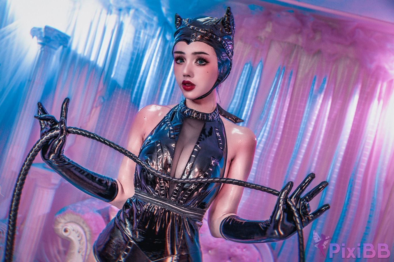 Cosplayer Titanium alloy TiTi catwoman PixiBB.COM 001