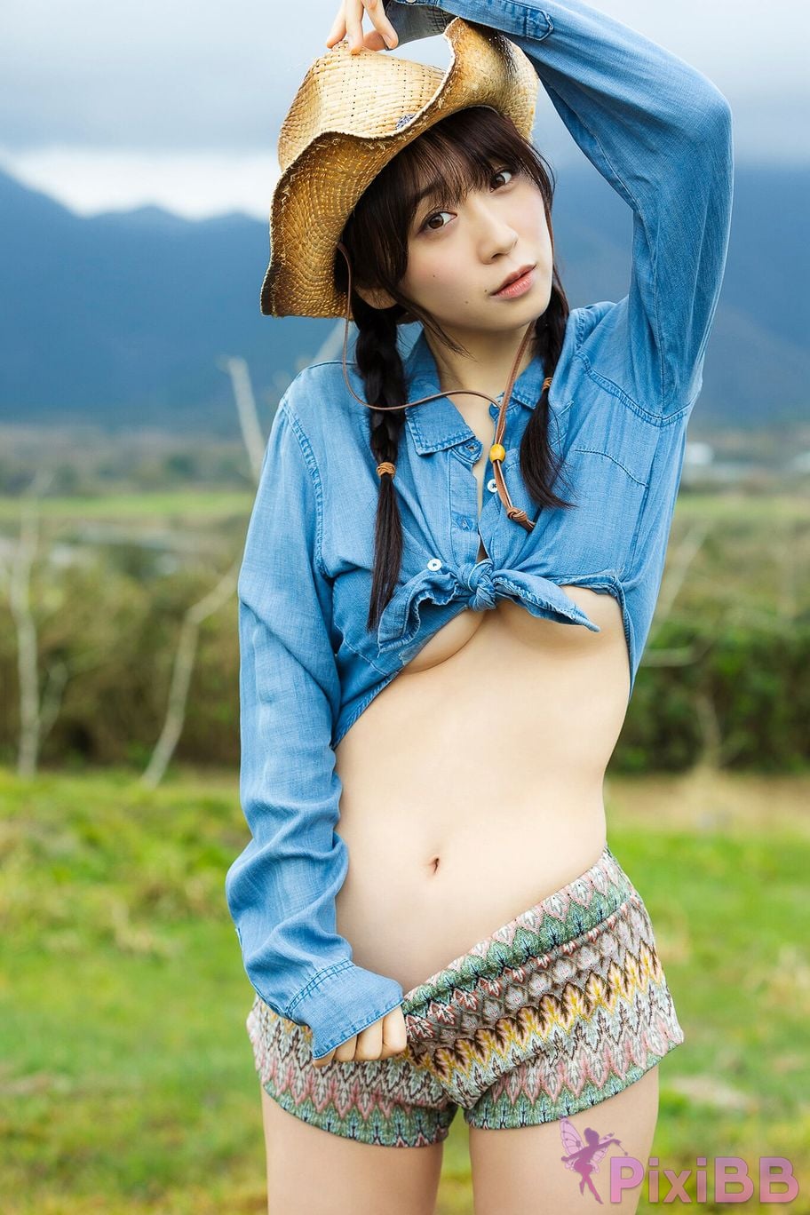 Japanese Idol Moe Iori Expanded version All 50P Yanmaga Other YM 2025 April5 issue unreleased cut digital photo book PixiBB.COM 018