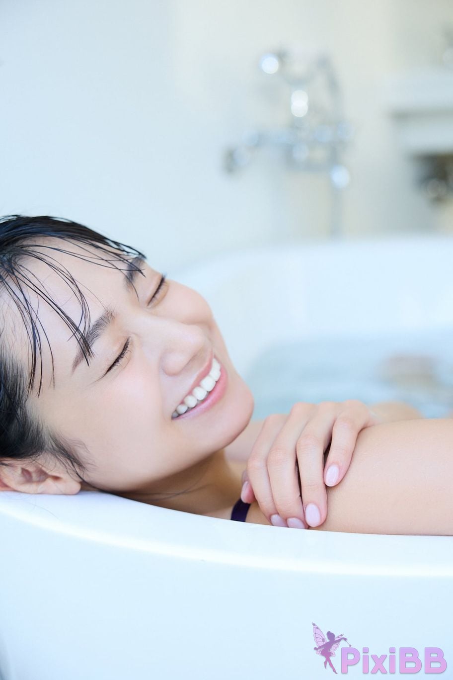 Japanese Idol Nanako Aizawa FRIDAY digital photo book spring muse vol.3 All unreleased 100 cuts super complete version PixiBB.COM 131