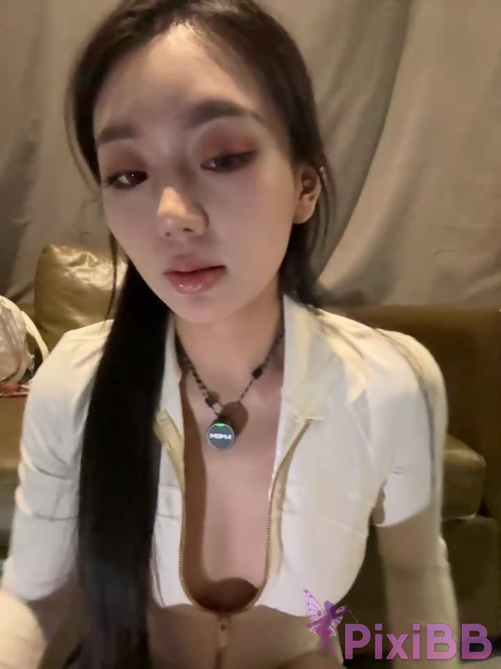 jiajia L Secrets in the gym 01 PixiBB.COM 037