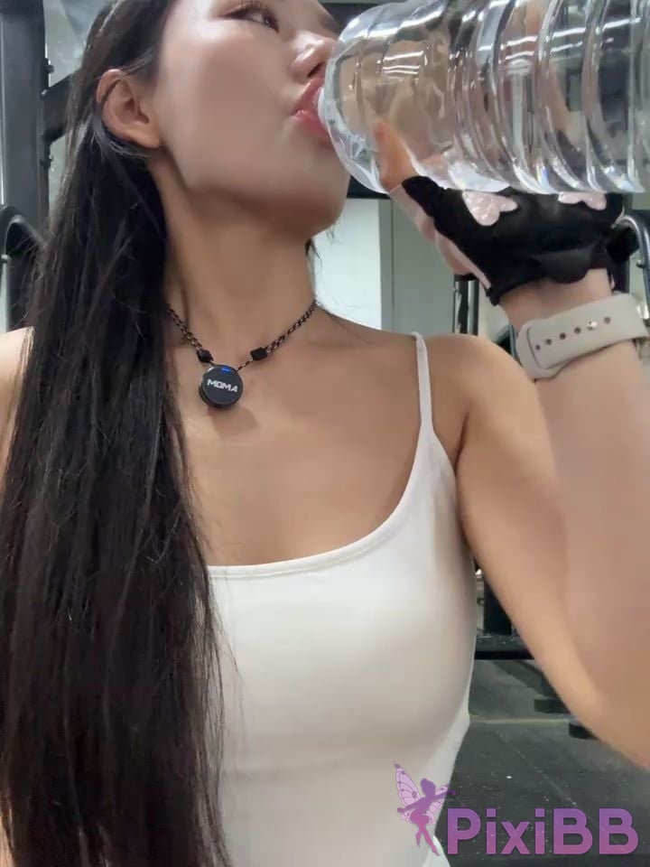 jiajia L Secrets in the gym 01 PixiBB.COM 041