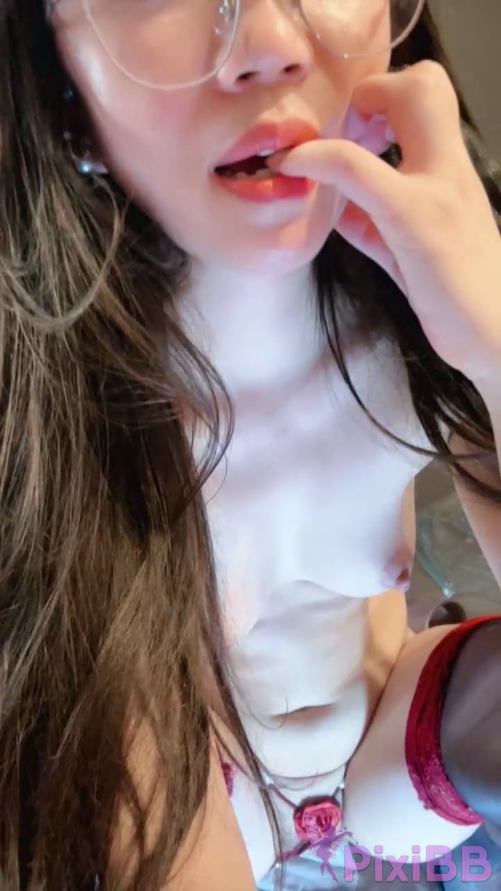 Shioshio 07 Top pure lust young girl with glasses Beautiful legs stockings high heels vibrator squirting The bathroom is full of temptation 02 PixiBB.COM 019