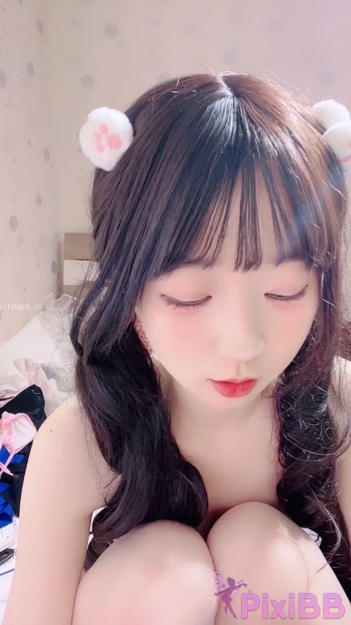 Lolita Kawaii cute Wearing school uniforms and performing passionately with best friends PixiBB.COM 014