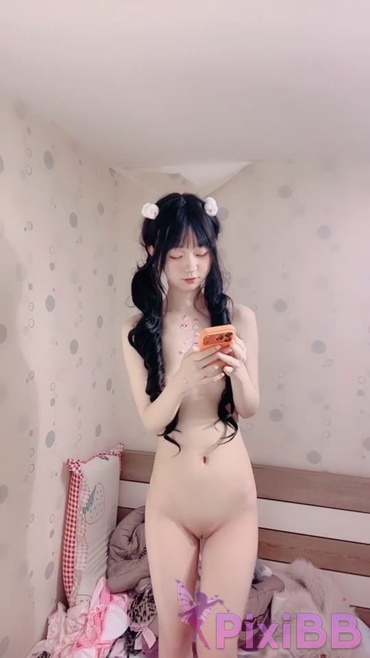 Lolita Kawaii cute Wearing school uniforms and performing passionately with best friends PixiBB.COM 051