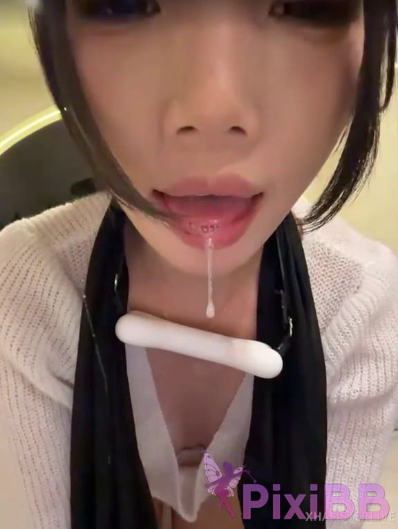 yiyi Pure beautiful girl exposed outdoors PixiBB.COM 045