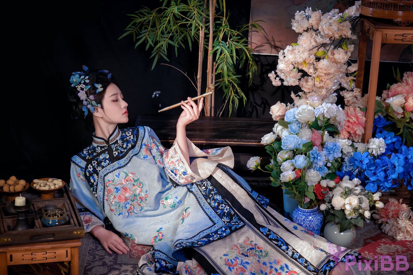 Coser Nnian PixiBB.COM 010