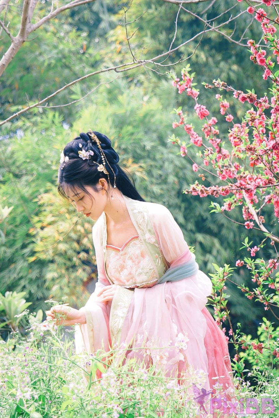 Coser Nnian PixiBB.COM 001