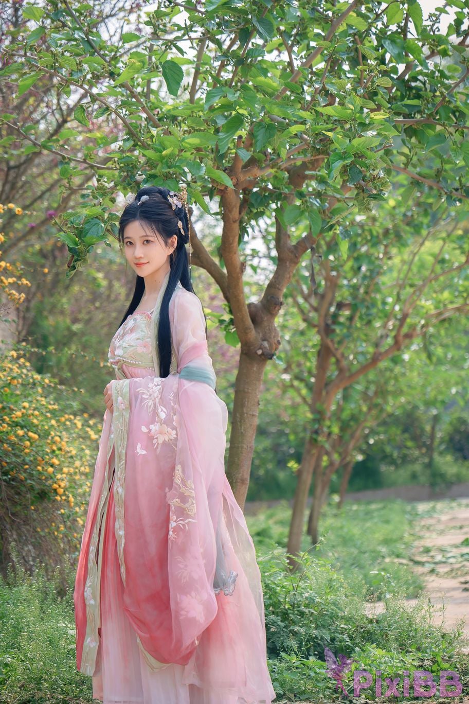 Coser Nnian PixiBB.COM 008