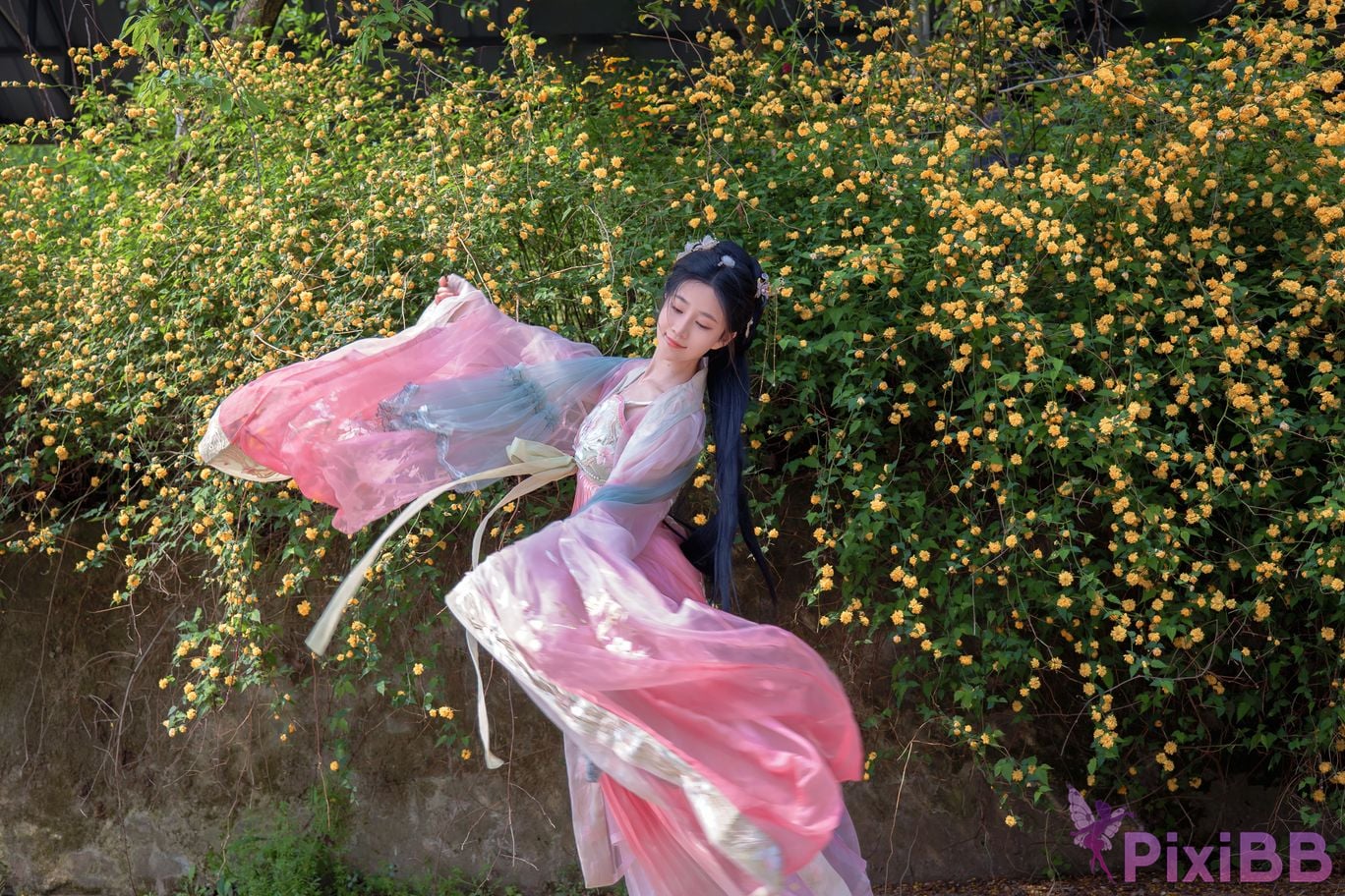 Coser Nnian PixiBB.COM 009