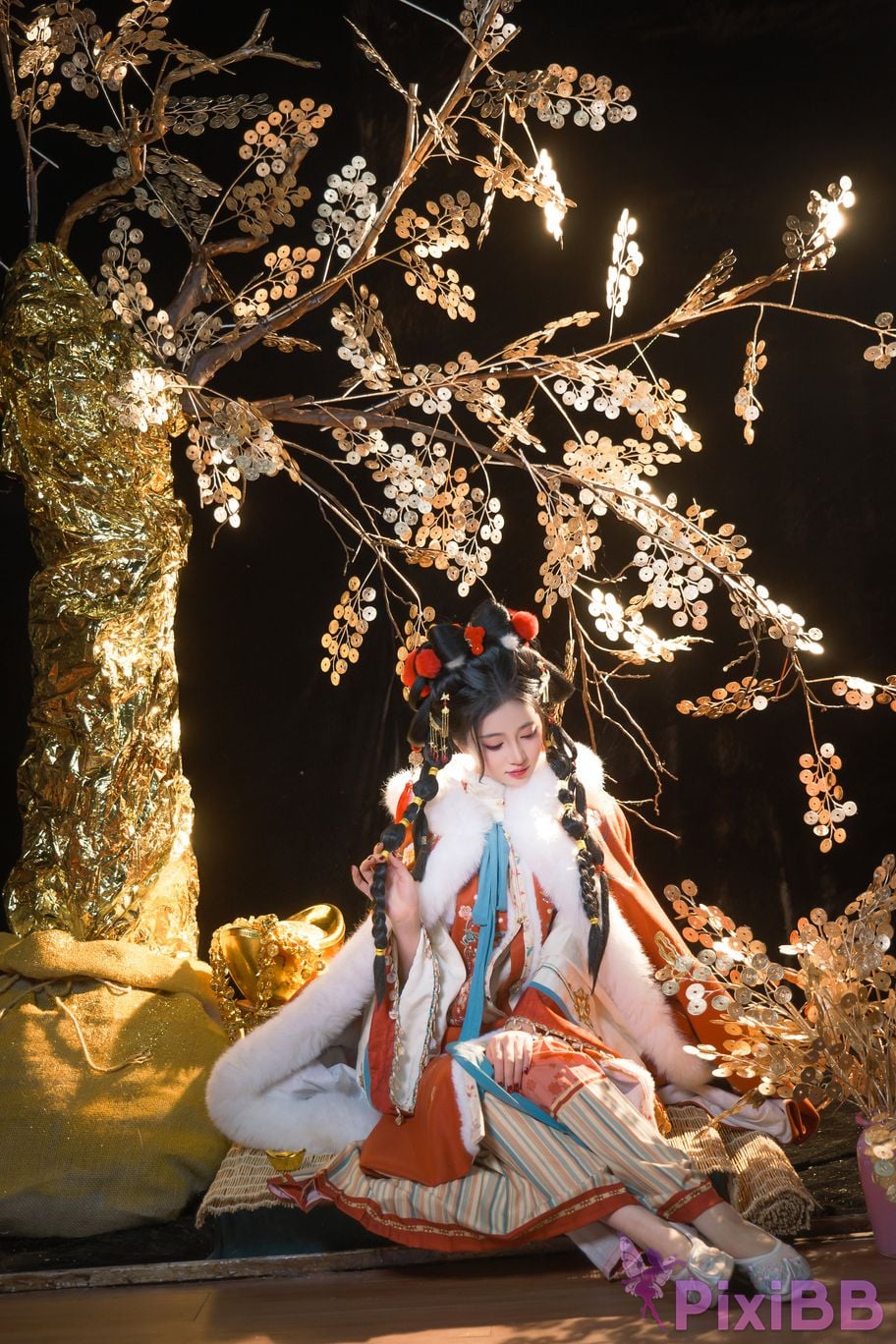 Coser Nnian 2025 PixiBB.COM 003