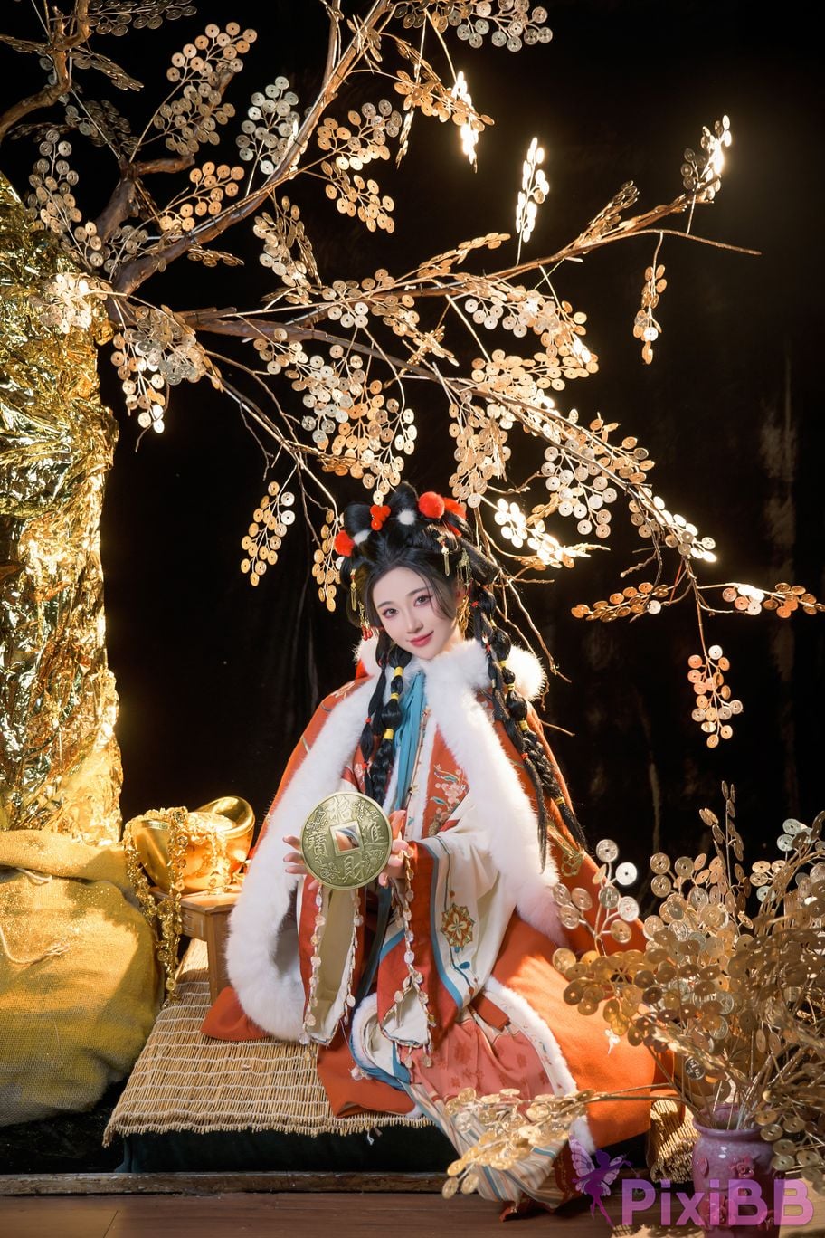 Coser Nnian 2025 PixiBB.COM 007