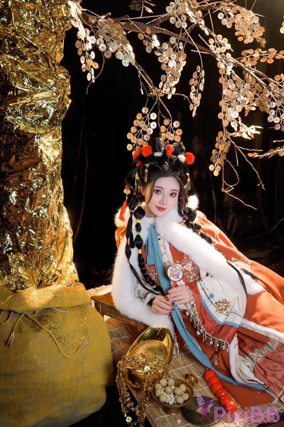 Coser Nnian 2025 PixiBB.COM 008