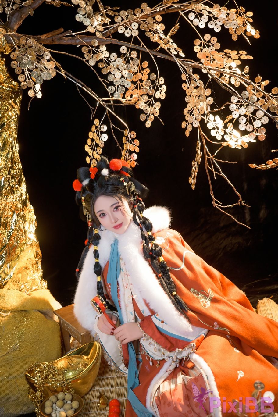 Coser Nnian 2025 PixiBB.COM 011