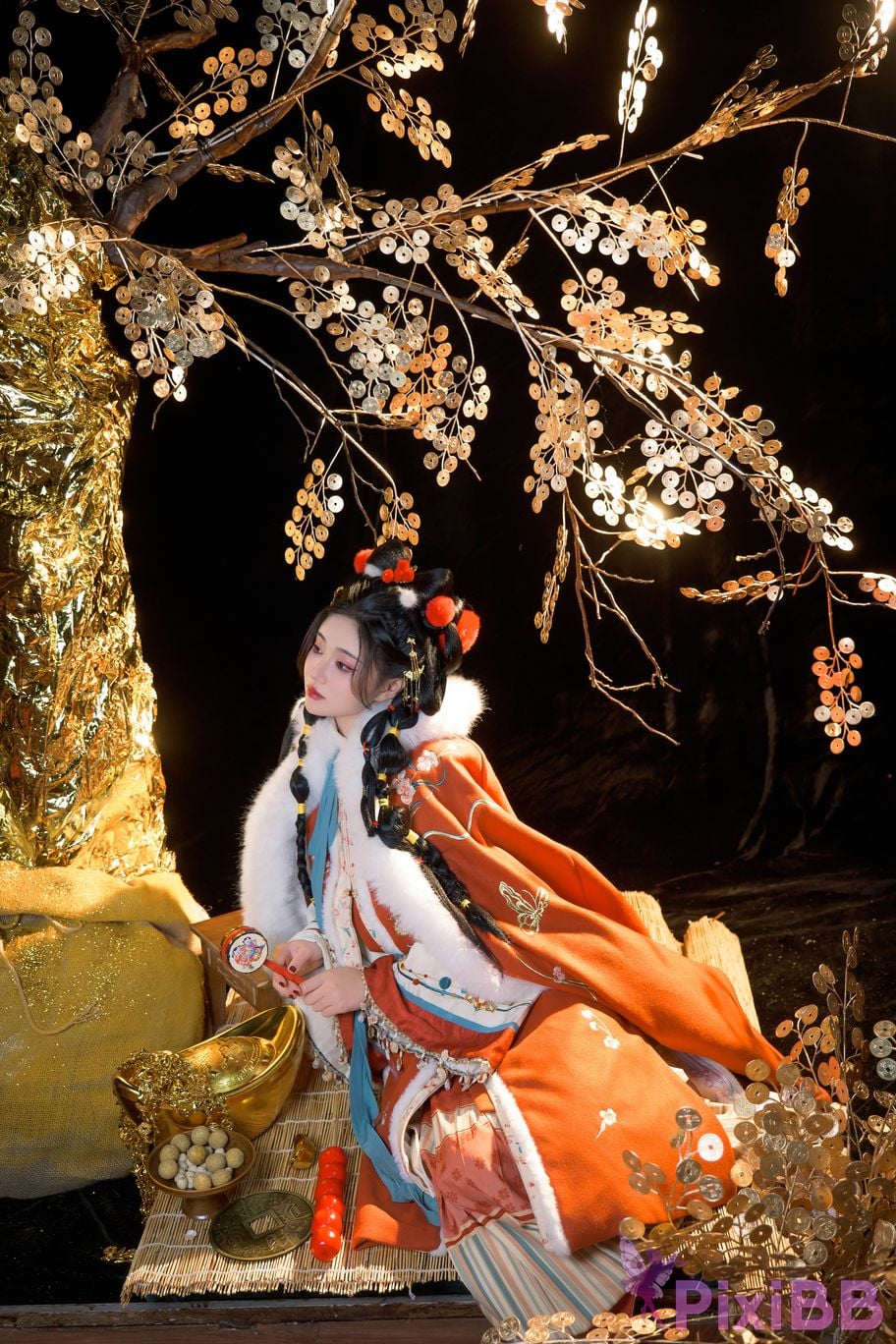 Coser Nnian 2025 PixiBB.COM 012