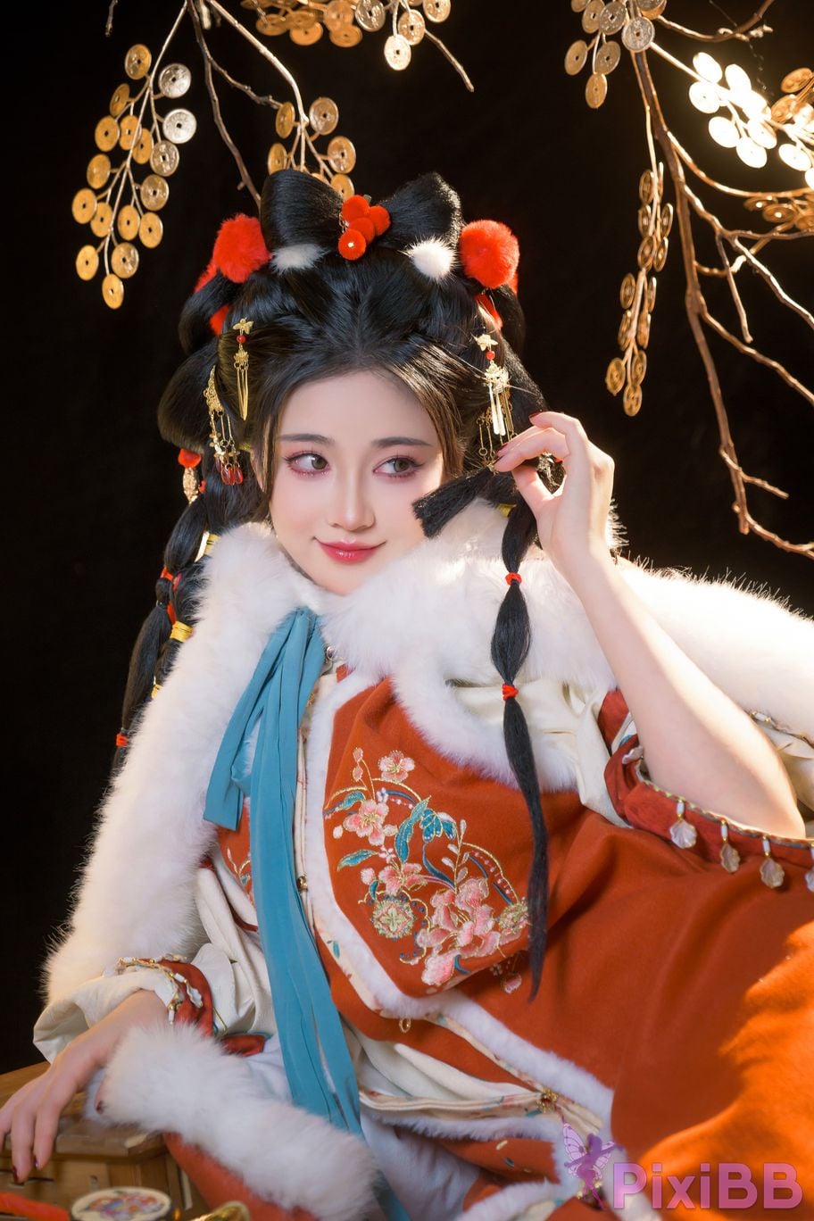 Coser Nnian 2025 PixiBB.COM 015