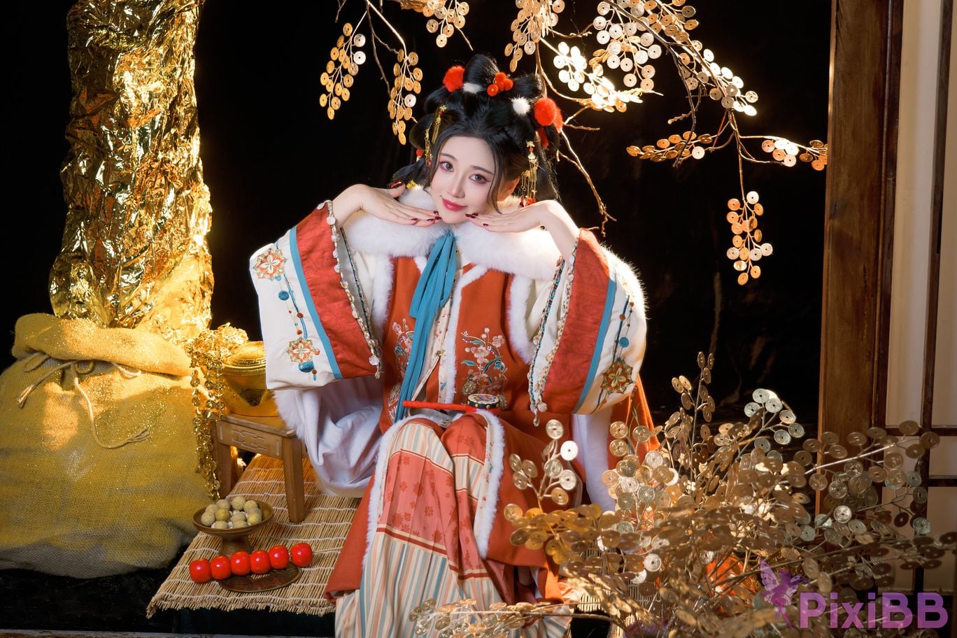 Coser Nnian 2025 PixiBB.COM 018