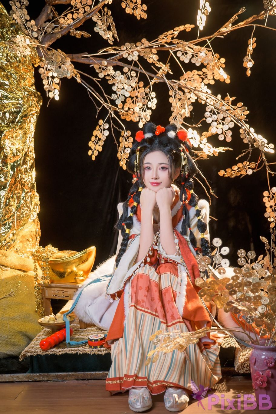 Coser Nnian 2025 PixiBB.COM 019