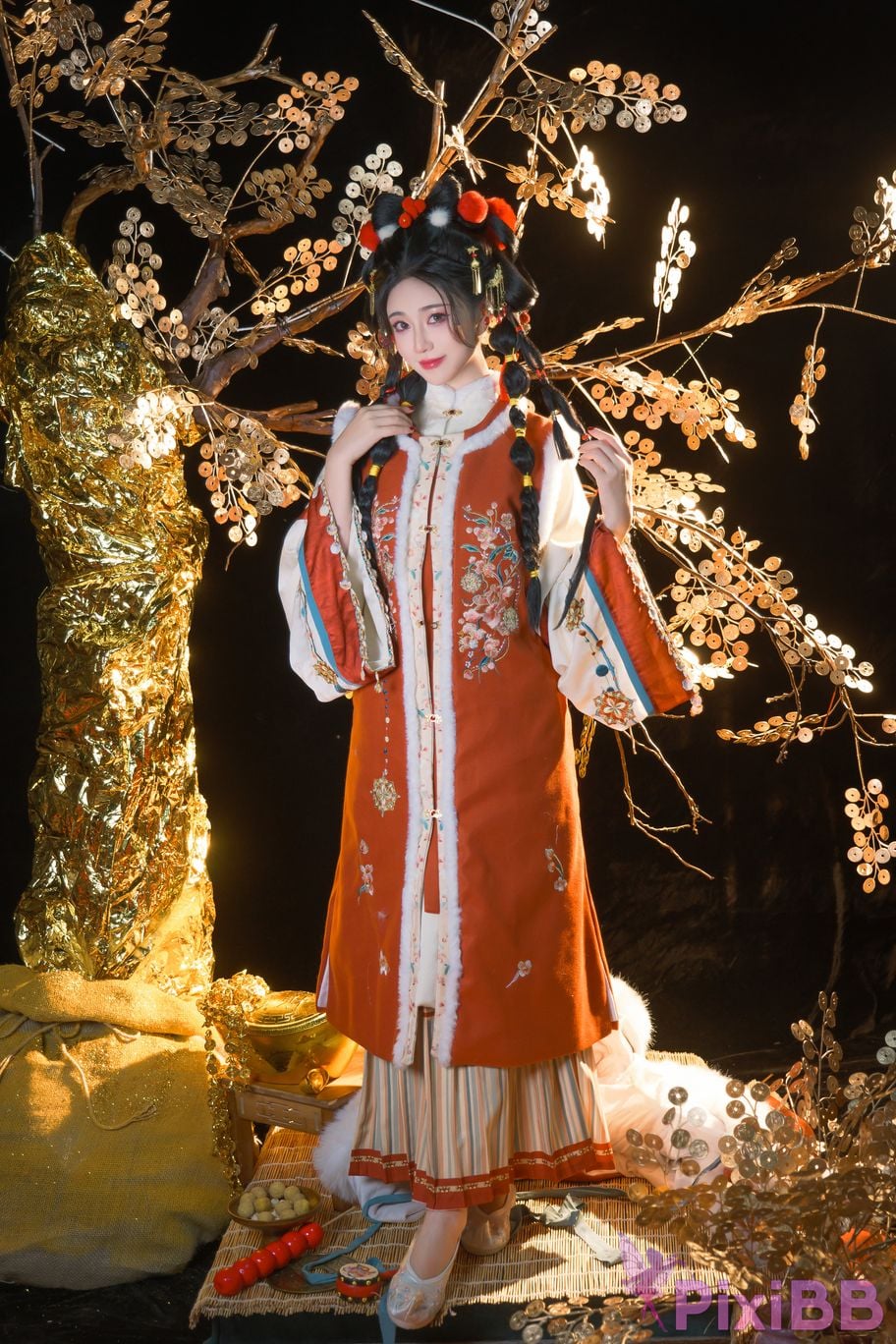 Coser Nnian 2025 PixiBB.COM 022