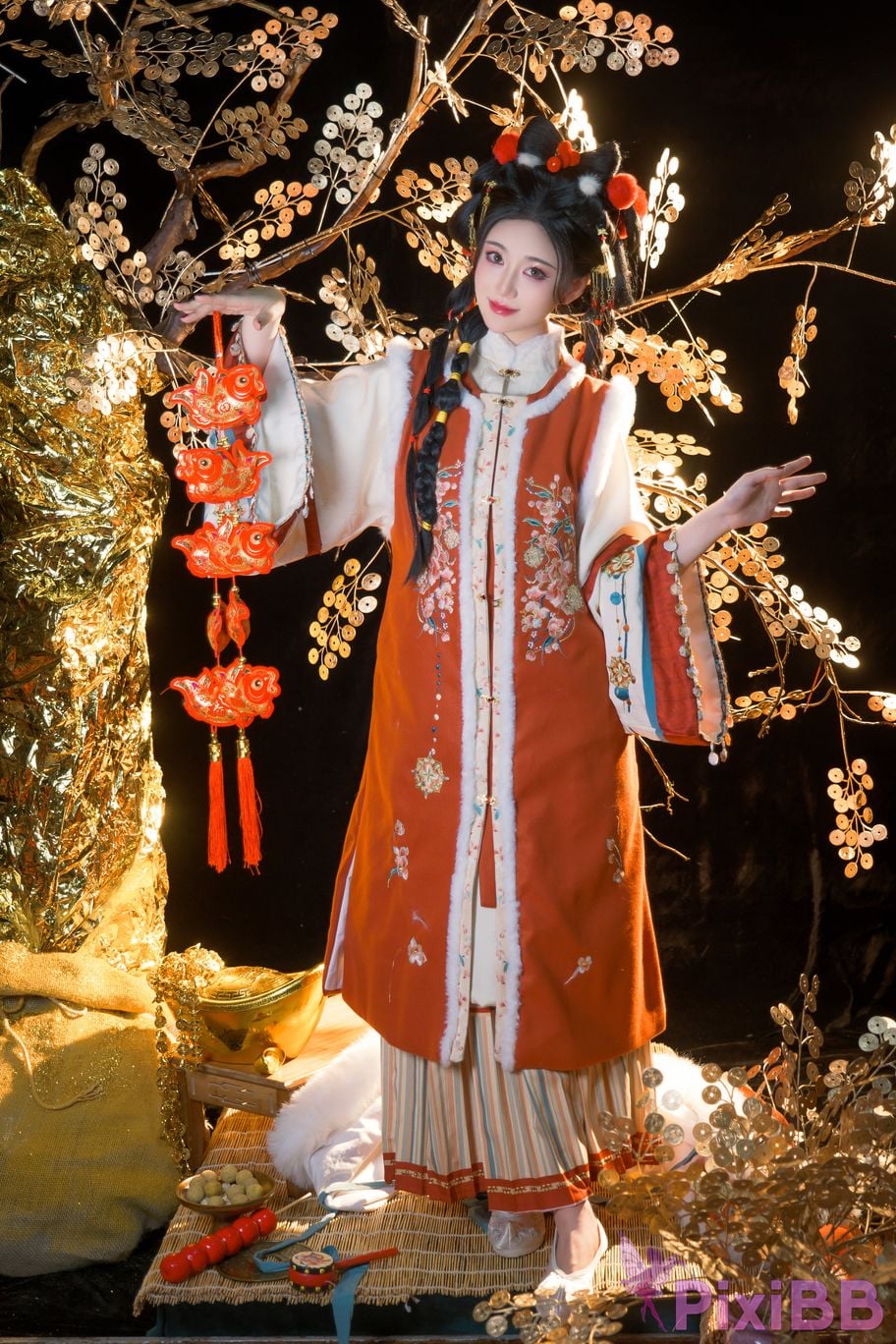 Coser Nnian 2025 PixiBB.COM 026