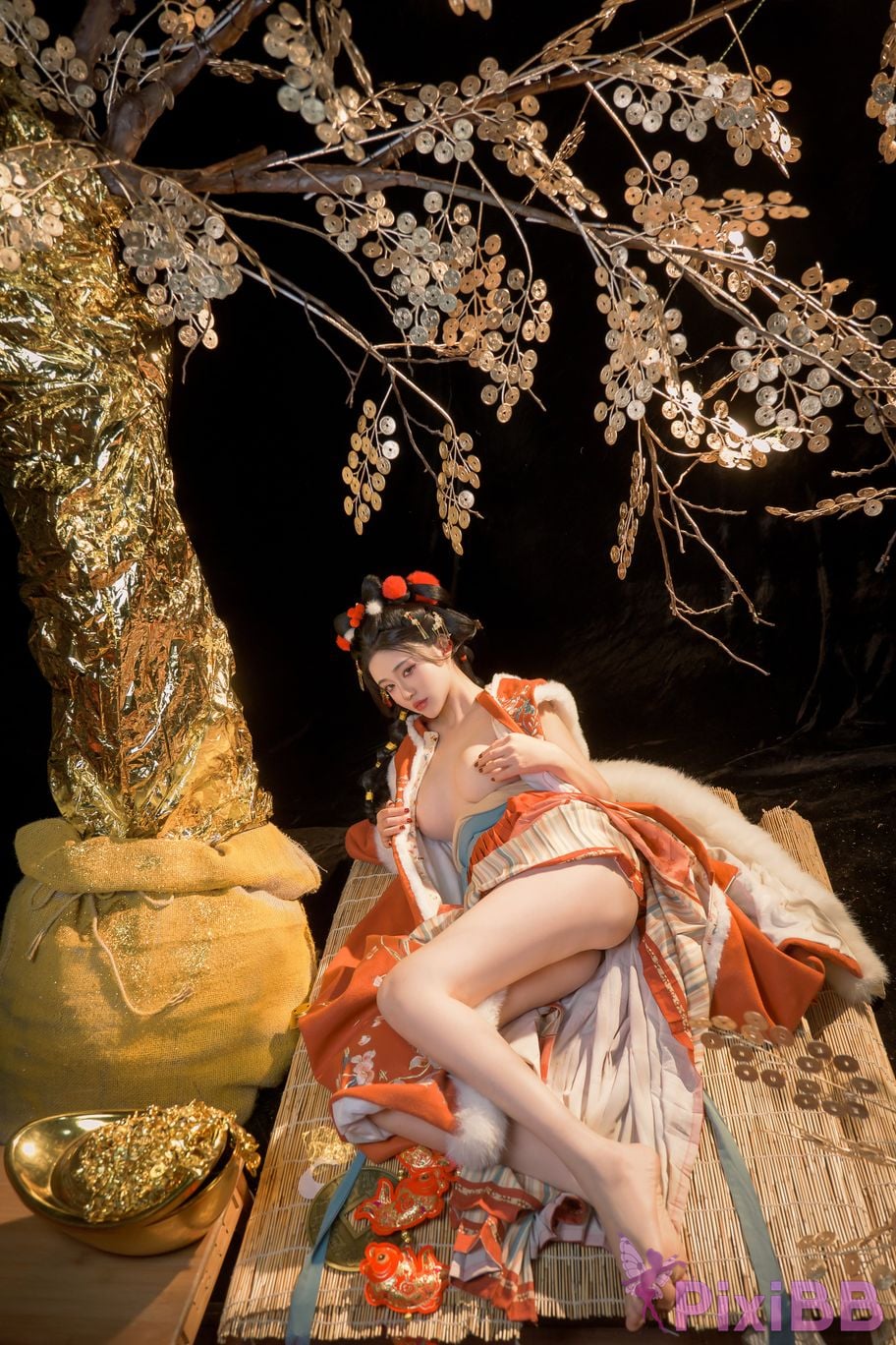 Coser Nnian 2025 PixiBB.COM 040