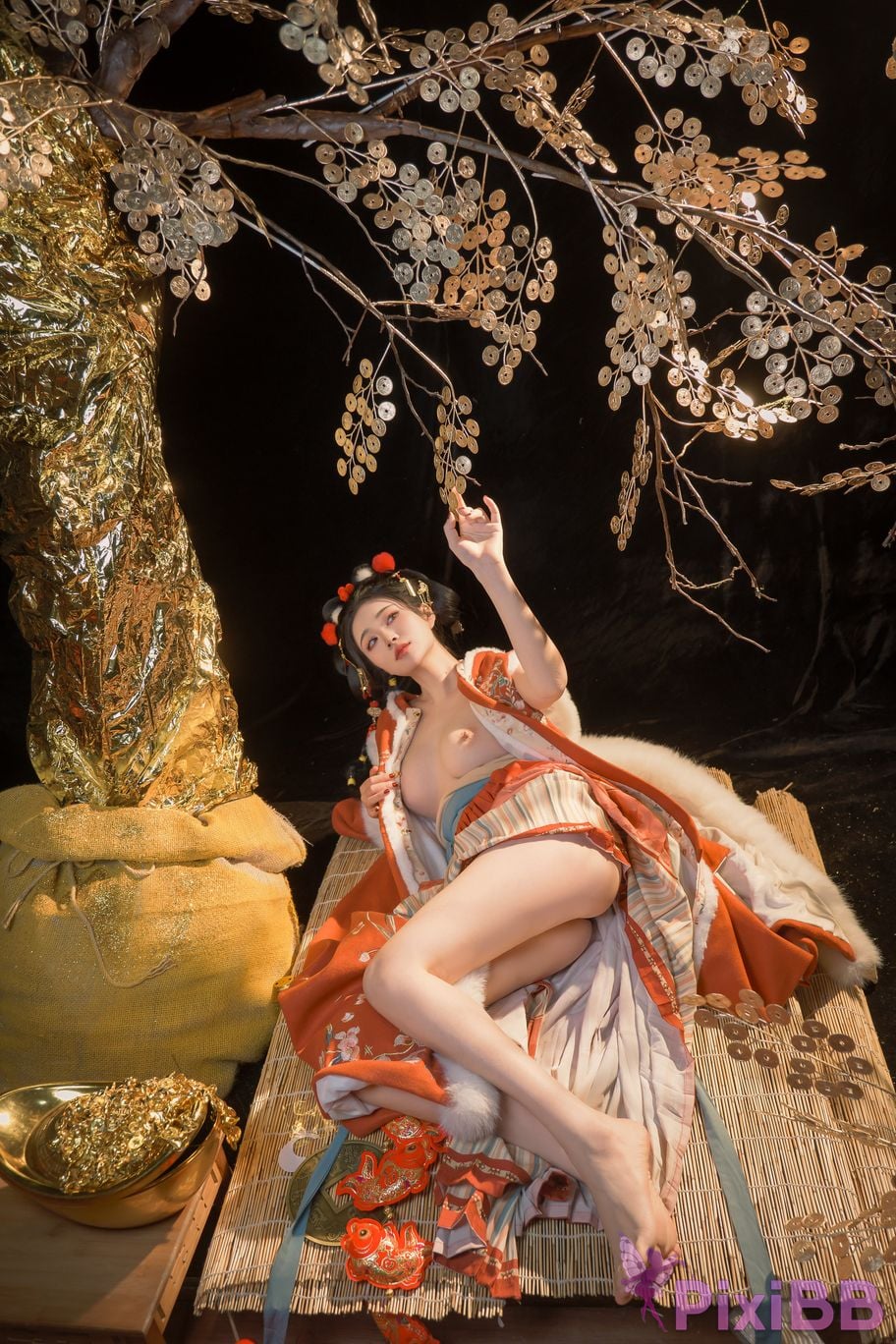 Coser Nnian 2025 PixiBB.COM 041