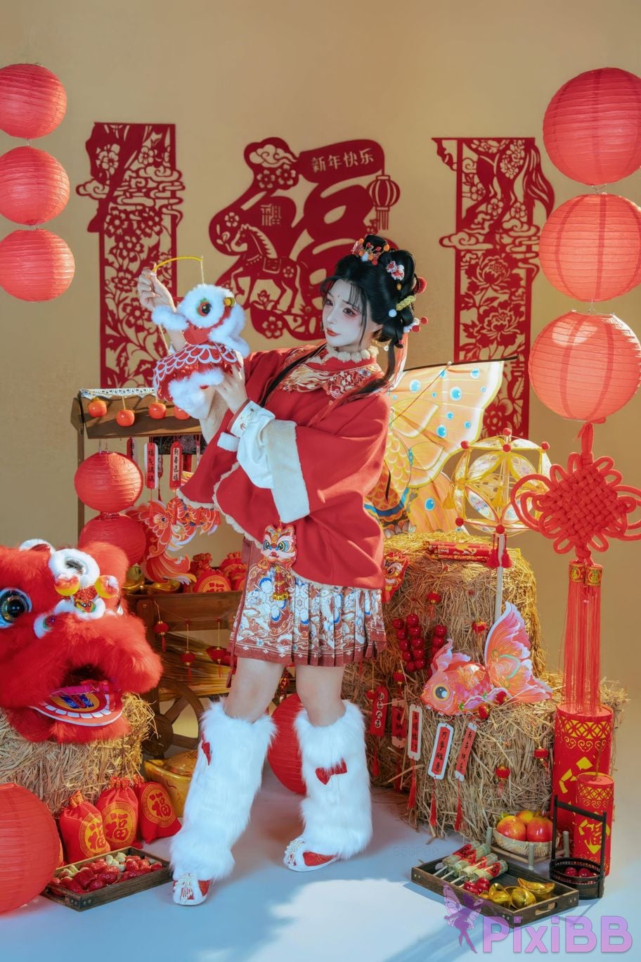 Cosplayer yuuhui Yuhui 2026 New Year Special Lion Awakening Girl PixiBB.COM 002