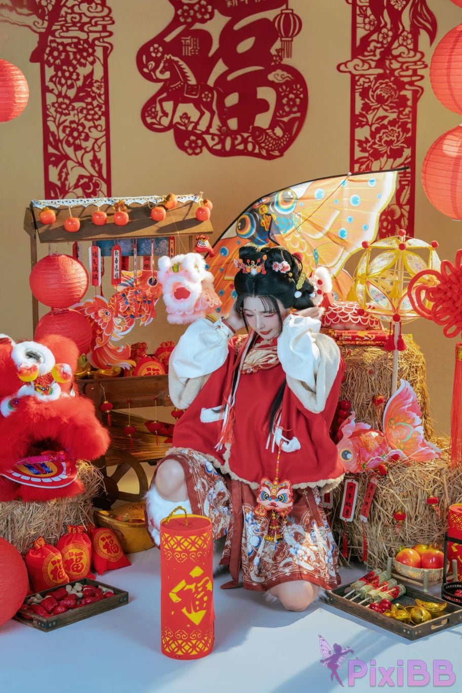 Cosplayer yuuhui Yuhui 2026 New Year Special Lion Awakening Girl PixiBB.COM 004