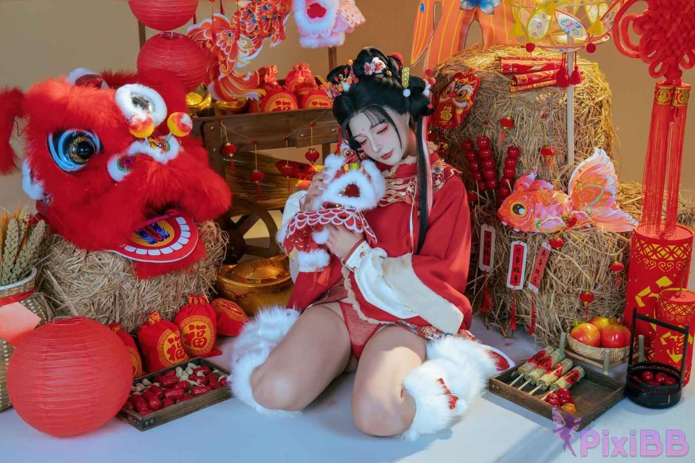 Cosplayer yuuhui Yuhui 2026 New Year Special Lion Awakening Girl PixiBB.COM 022