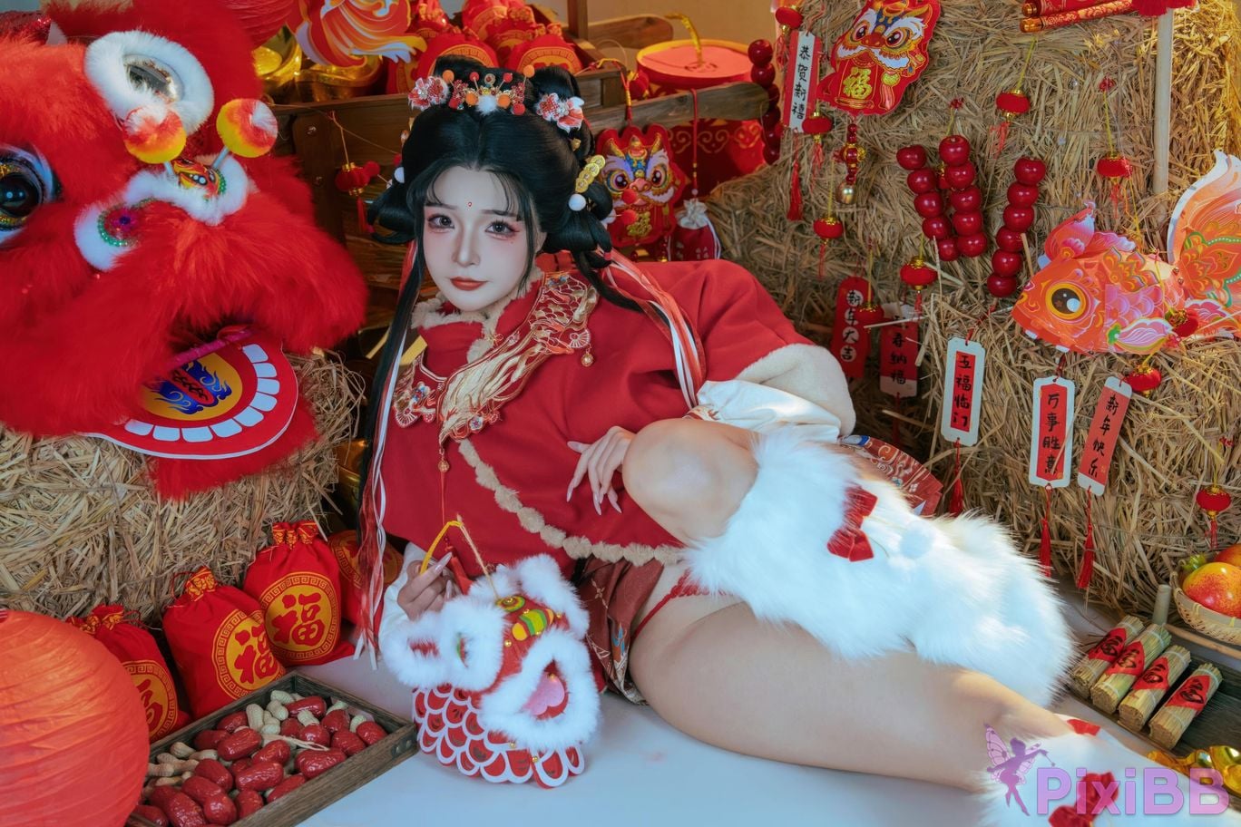 Cosplayer yuuhui Yuhui 2026 New Year Special Lion Awakening Girl PixiBB.COM 025