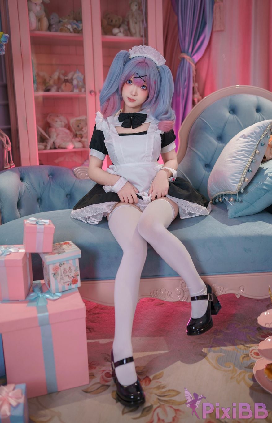 Cosplayer Bangni Bonnie Hatsune Miku rabbit hole maid PixiBB.COM 004