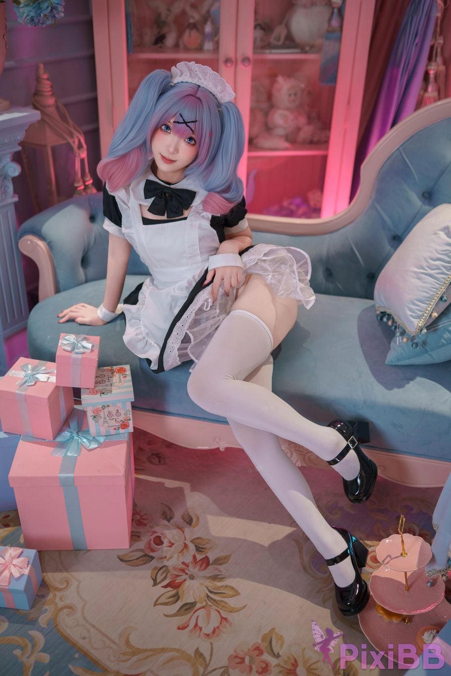 Cosplayer Bangni Bonnie Hatsune Miku rabbit hole maid PixiBB.COM 007