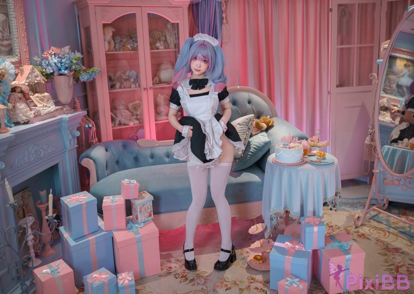 Cosplayer Bangni Bonnie Hatsune Miku rabbit hole maid PixiBB.COM 011