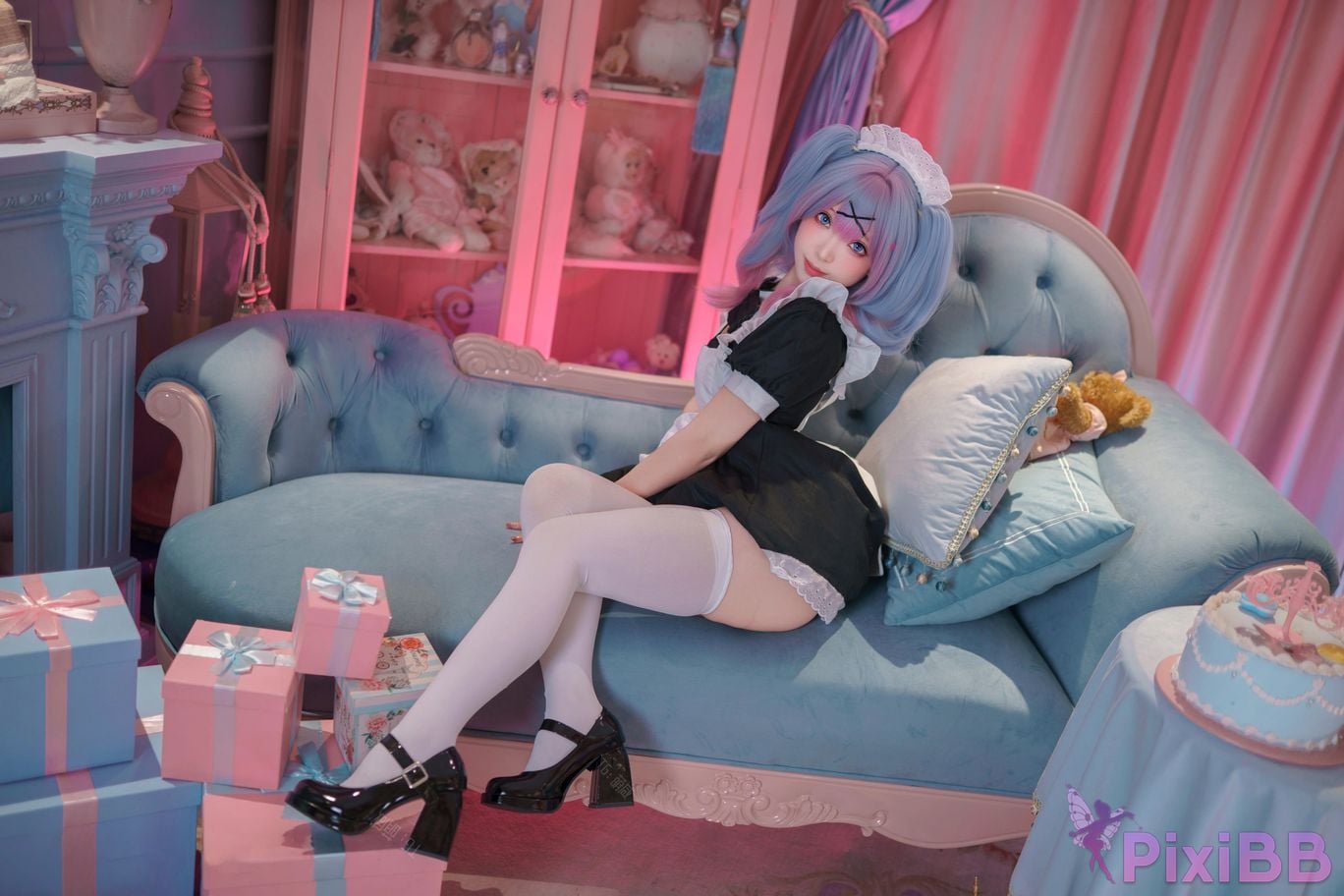 Cosplayer Bangni Bonnie Hatsune Miku rabbit hole maid PixiBB.COM 019