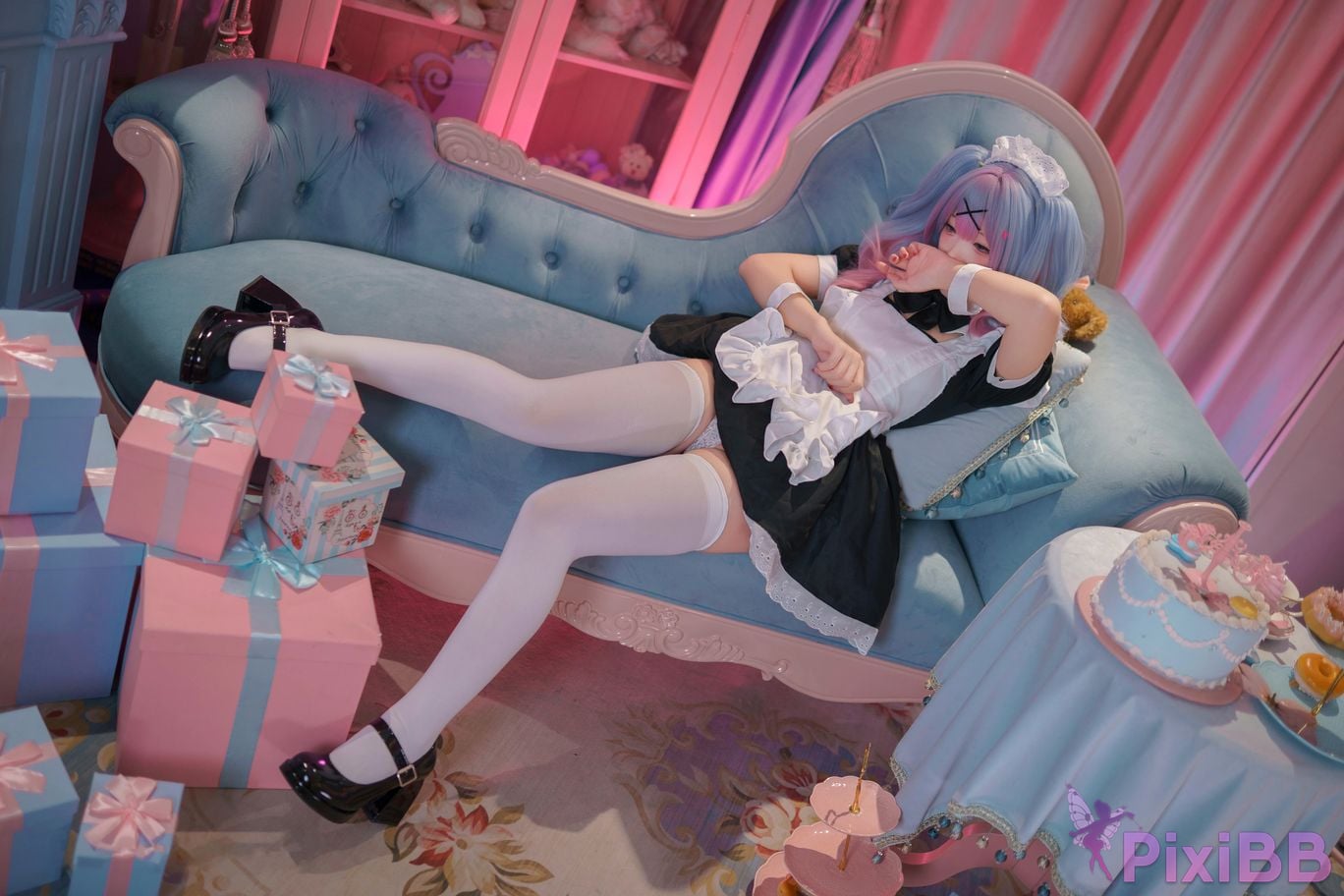 Cosplayer Bangni Bonnie Hatsune Miku rabbit hole maid PixiBB.COM 020