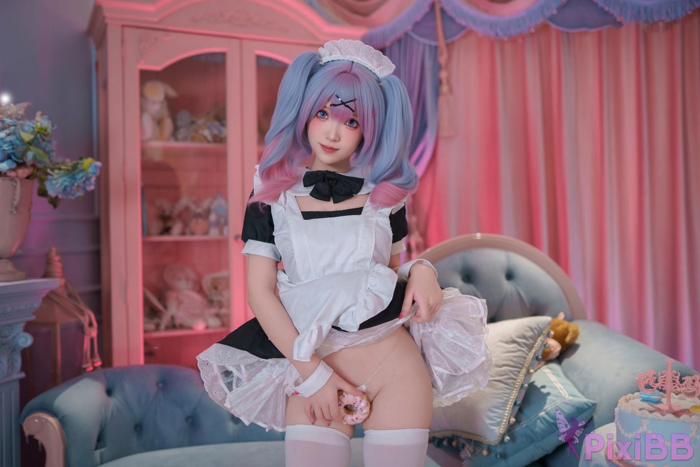Cosplayer Bangni Bonnie Hatsune Miku rabbit hole maid PixiBB.COM 021