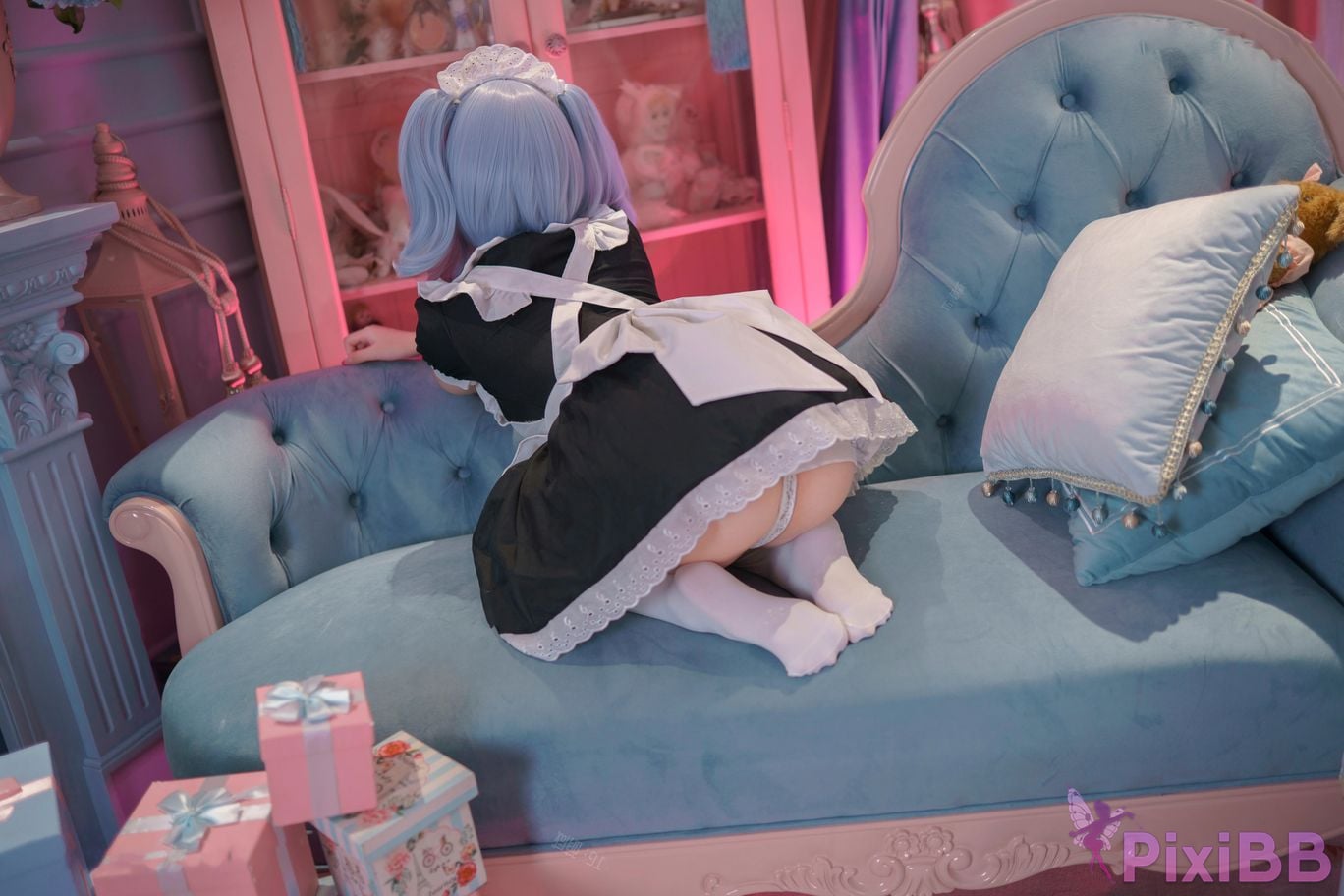 Cosplayer Bangni Bonnie Hatsune Miku rabbit hole maid PixiBB.COM 031