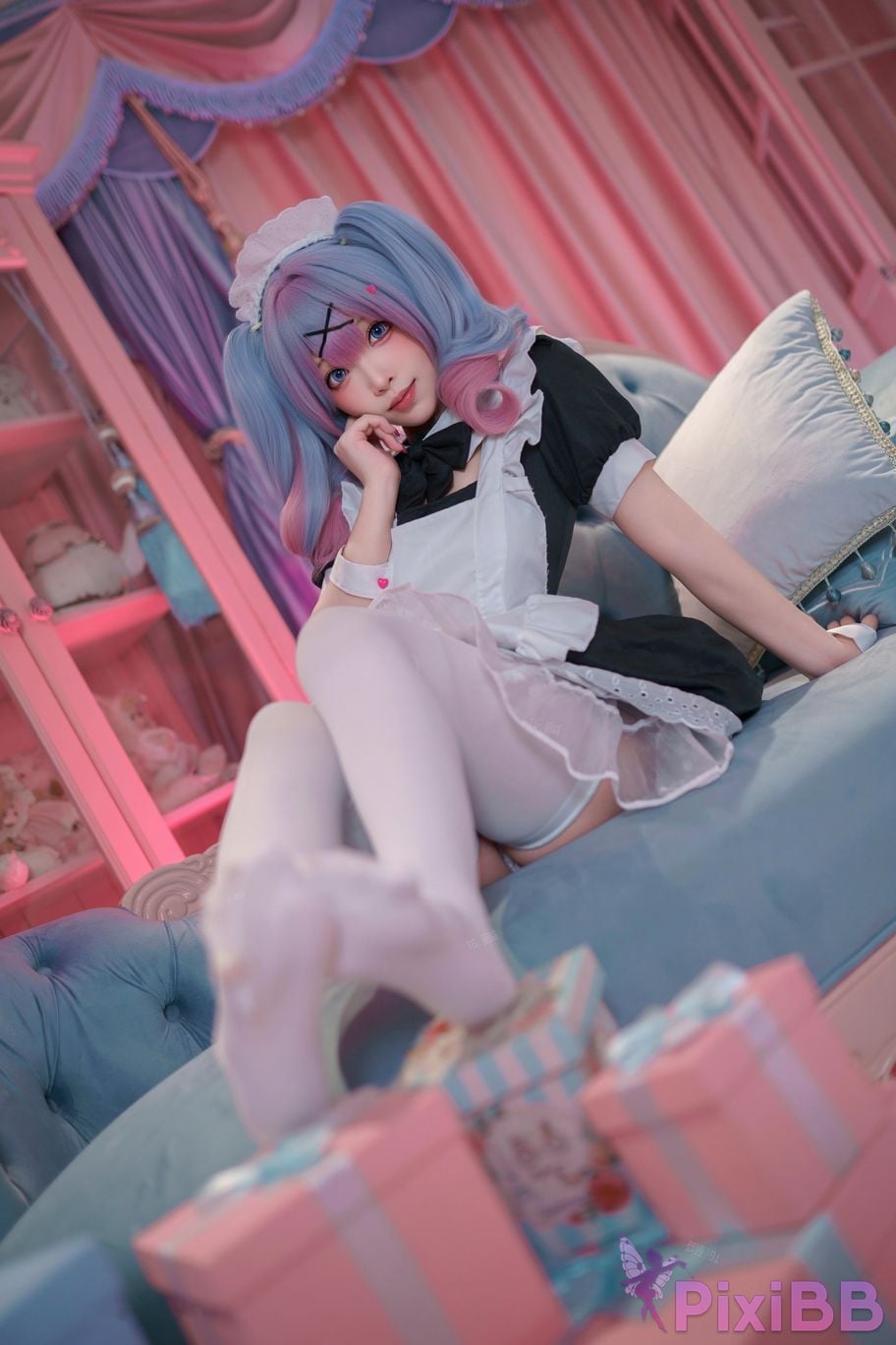 Cosplayer Bangni Bonnie Hatsune Miku rabbit hole maid PixiBB.COM 033