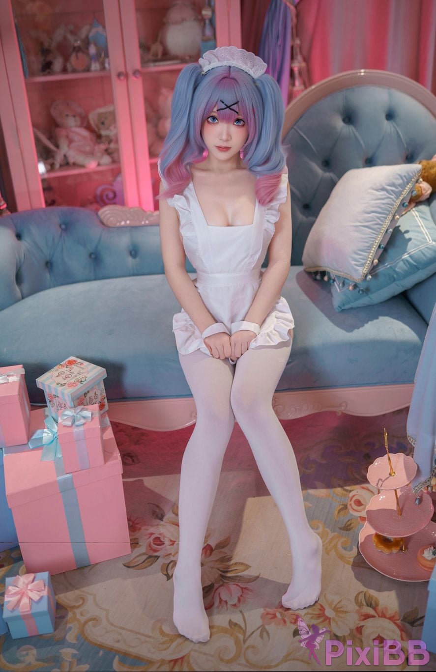 Cosplayer Bangni Bonnie Hatsune Miku rabbit hole maid PixiBB.COM 044