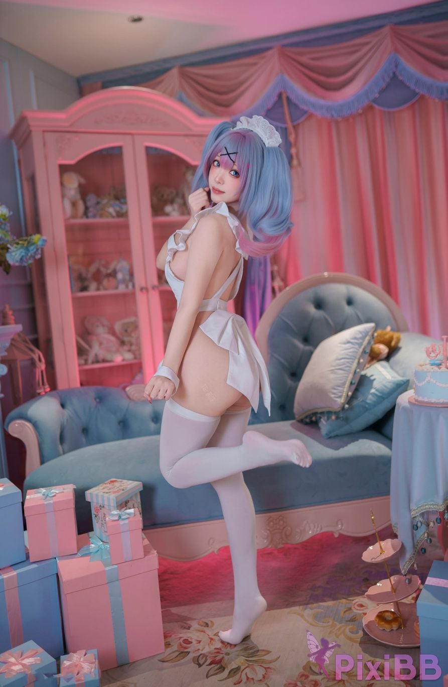 Cosplayer Bangni Bonnie Hatsune Miku rabbit hole maid PixiBB.COM 047