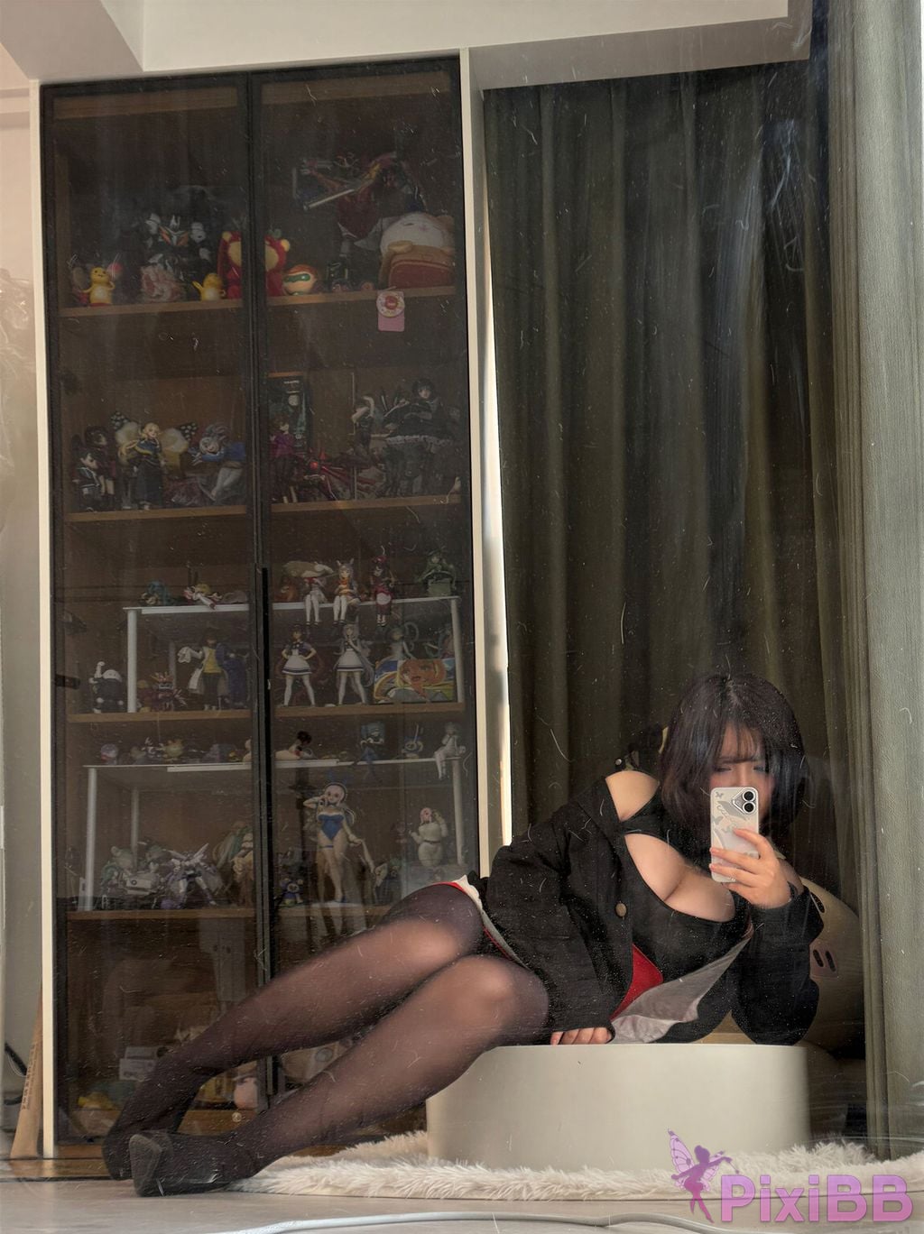 Cosplayer Ah Ban is very happy today Social animal selfie PixiBB.COM 002