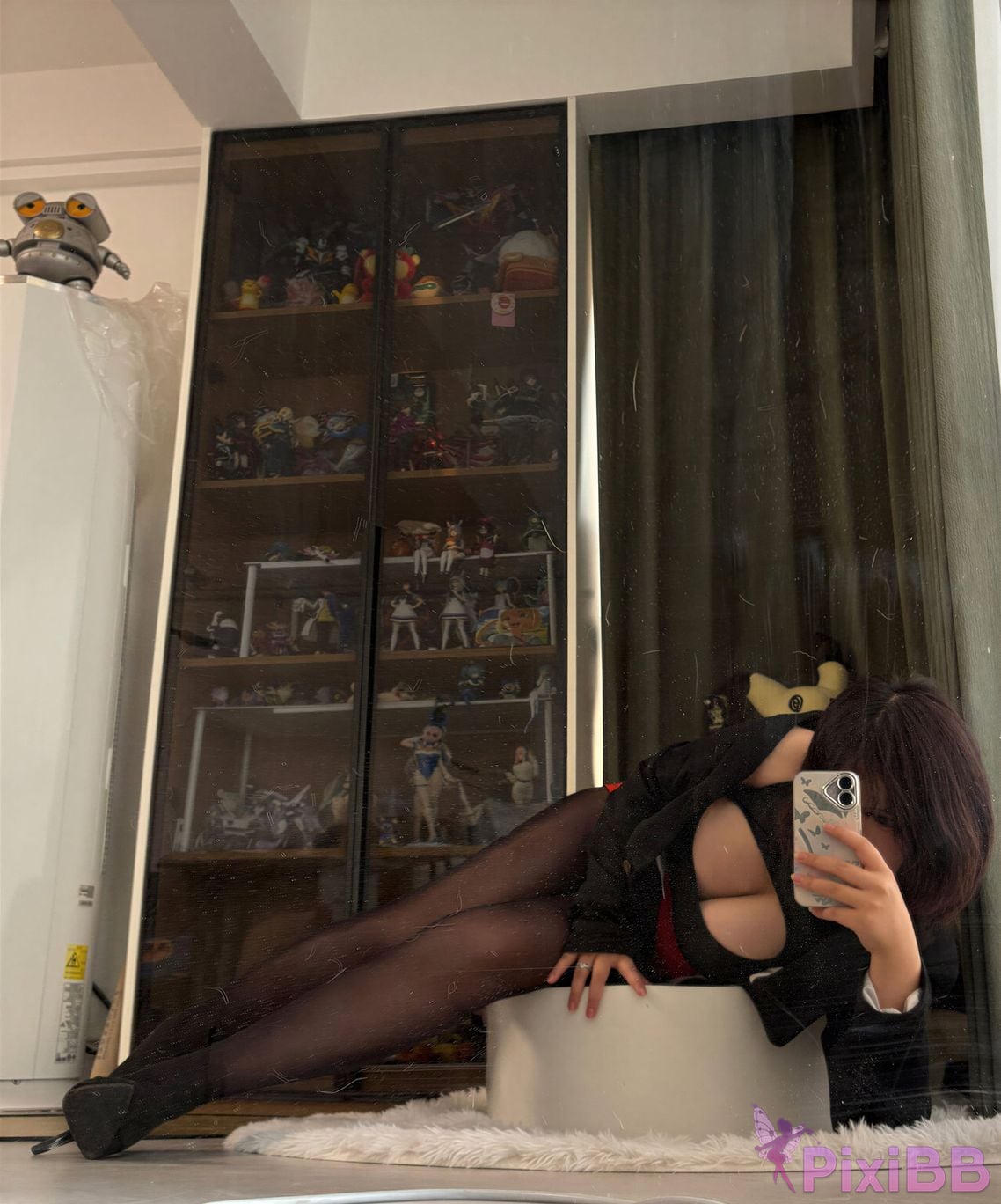 Cosplayer Ah Ban is very happy today Social animal selfie PixiBB.COM 004