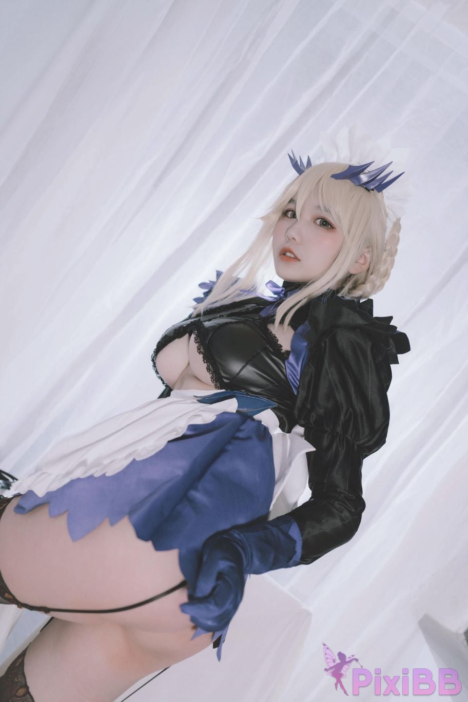 Cosplayer Ah Ban is very happy today FGO Black gun stupid maid PixiBB.COM 007