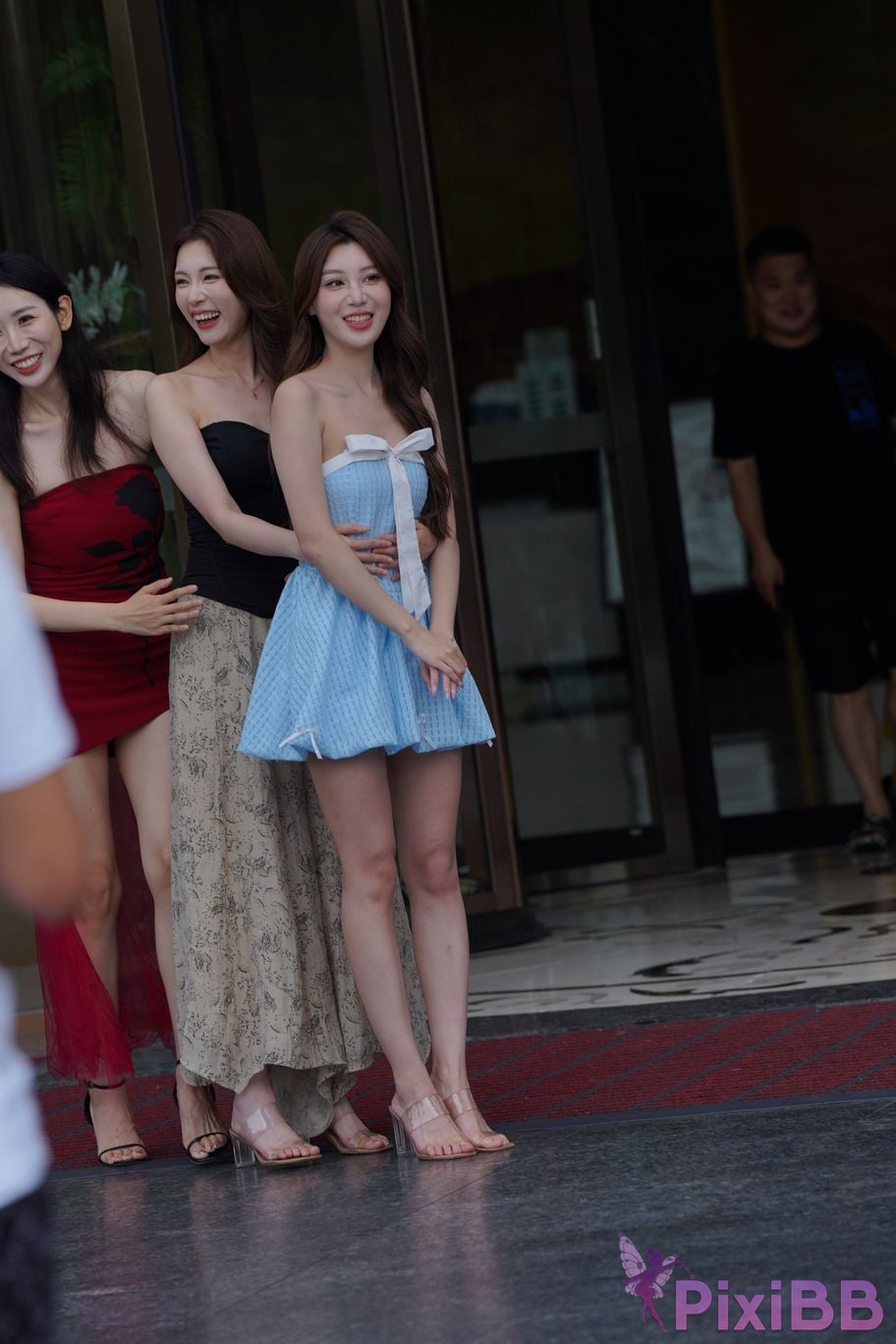 Featured Street Photography Works No.5371 Qiaoxiaoqianxi Looking forward to beautiful eyes PixiBB.COM 004