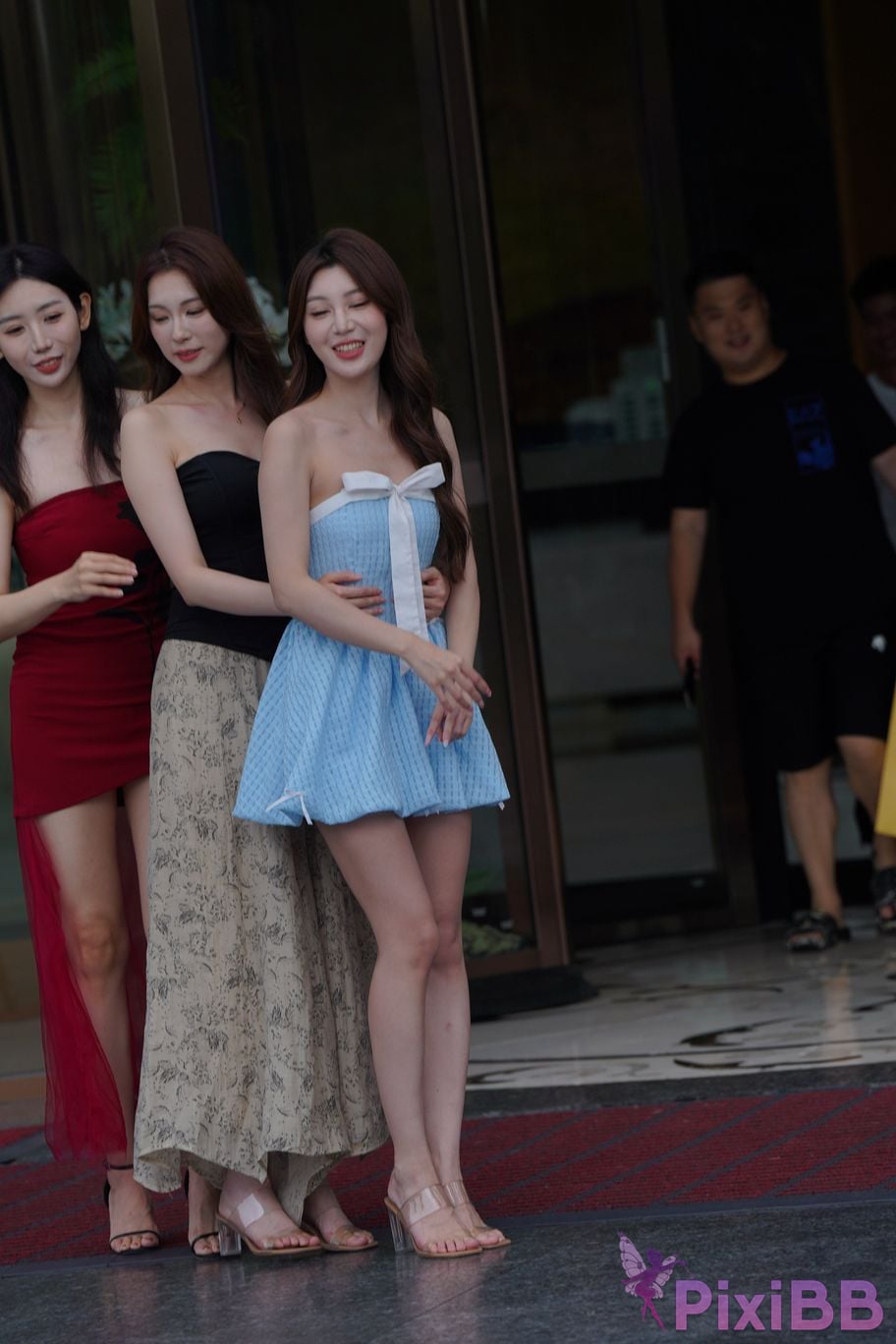 Featured Street Photography Works No.5371 Qiaoxiaoqianxi Looking forward to beautiful eyes PixiBB.COM 005