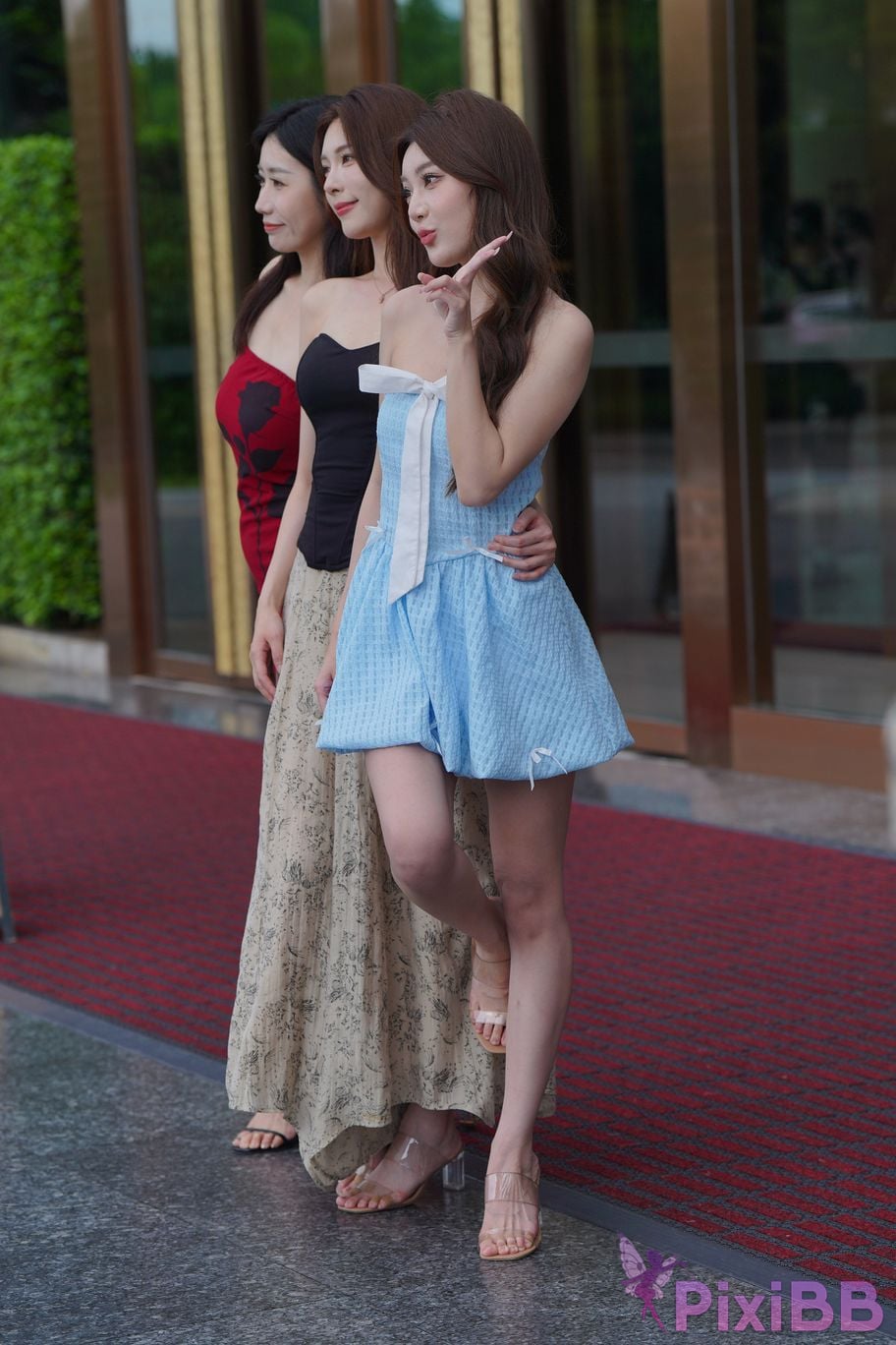 Featured Street Photography Works No.5371 Qiaoxiaoqianxi Looking forward to beautiful eyes PixiBB.COM 046