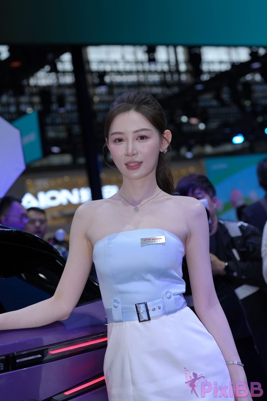 Featured Street Photography Works No.5372 Elegant white skirt PixiBB.COM 024