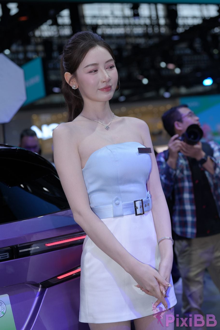 Featured Street Photography Works No.5372 Elegant white skirt PixiBB.COM 032