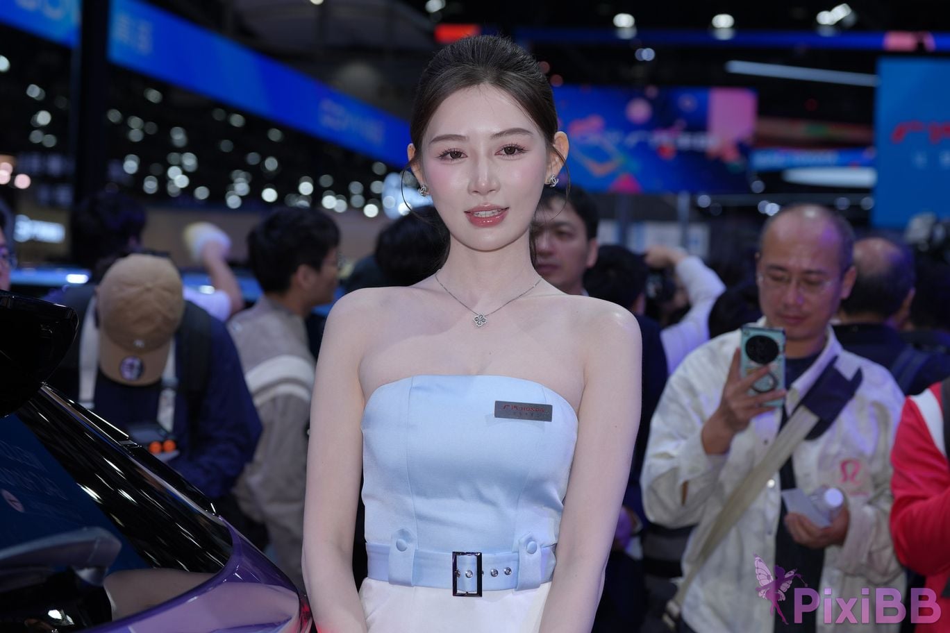 Featured Street Photography Works No.5372 Elegant white skirt PixiBB.COM 056