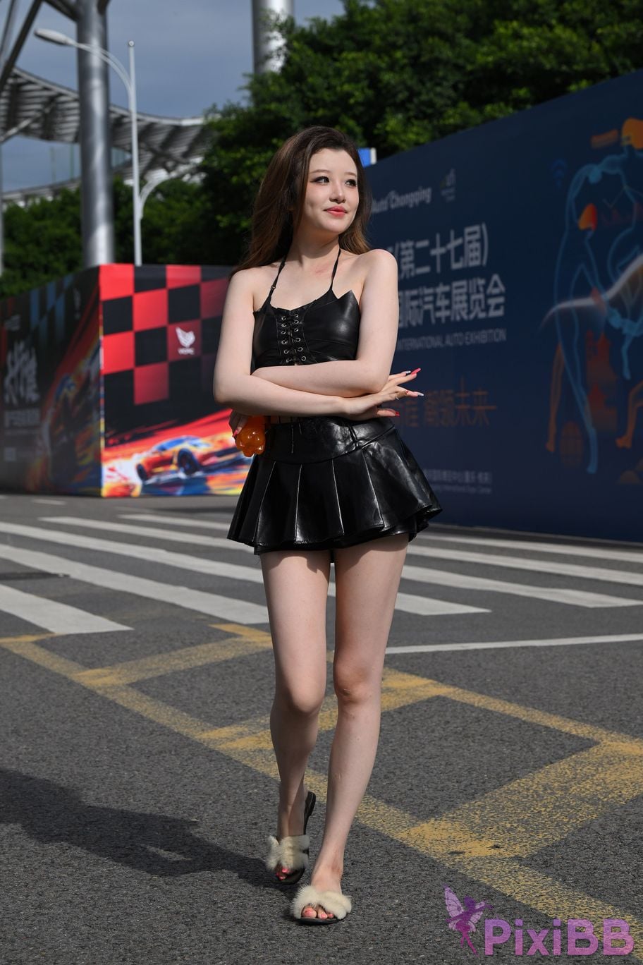 Featured Street Photography Works No.5373 Black mini leather skirt PixiBB.COM 141